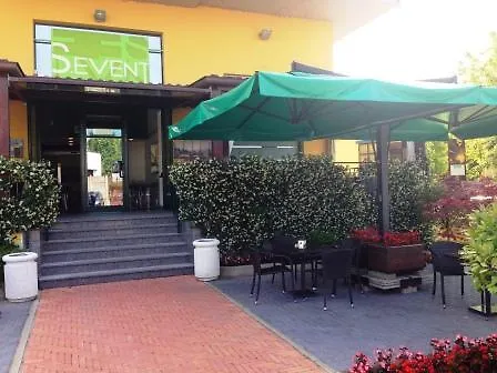 بيت ضيافة Residenza S.event